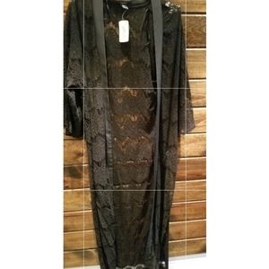 Long sleeve lace overthrow FOREVER 21